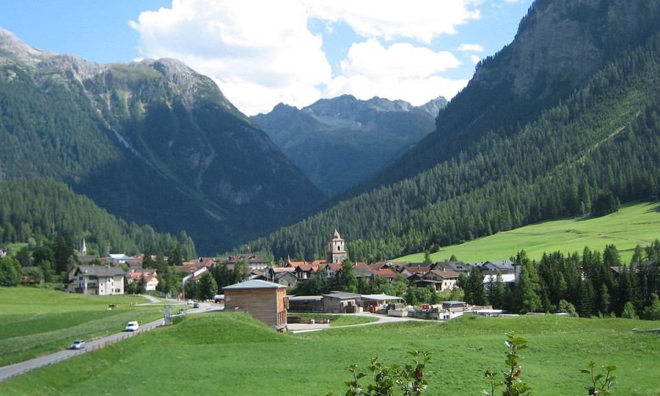 Kỳ lạ ngôi làng Thụy Sĩ cấm du khách chụp ảnh vì cảnh quá đẹp