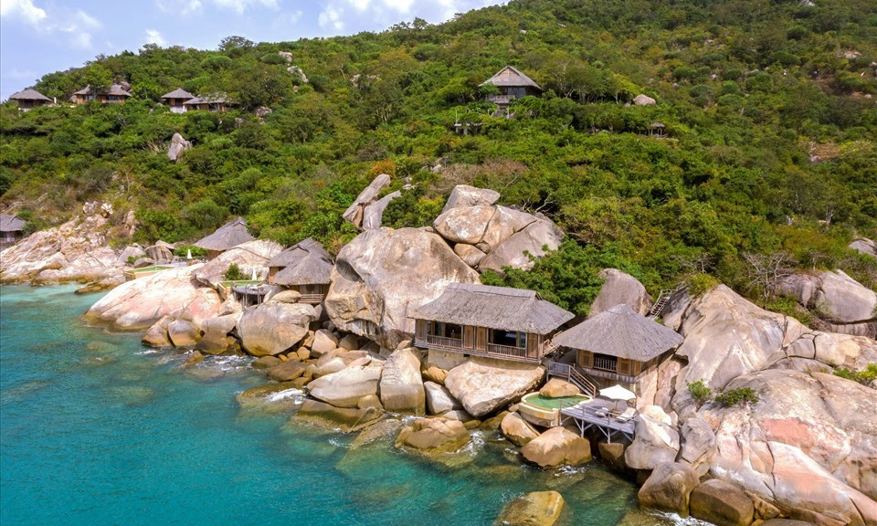 Điểm danh 10 khu nghỉ dưỡng biển đẹp nhất Việt Nam