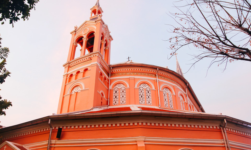 Nhà thờ 153 tuổi màu hồng ở TP.HCM mê hoặc du khách khắp thế giới