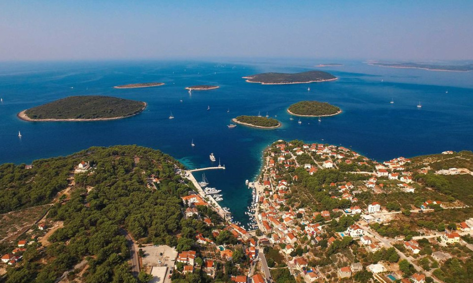 Đi tìm những “hòn ngọc” ẩn bên bờ biển đẹp nhất châu Âu ở Croatia