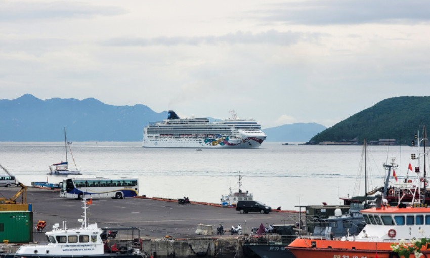 Cảng Nha Trang dừng đón tàu khách nội địa 6 tháng