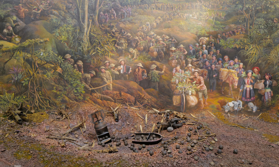 Bức tranh khổng lồ tái hiện Chiến thắng Điện Biên Phủ