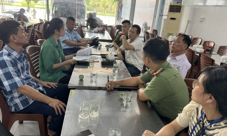 Kiên quyết loại bỏ hành vi phản cảm, gây bức xúc cho du khách