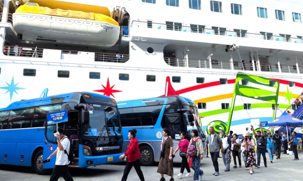 Tàu biển tuyến Bắc Hải – Hạ Long tiếp tục đến Quảng Ninh