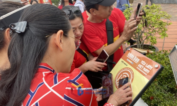 Nâng giá trị điểm đến thông qua mã QR