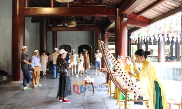 Phát triển du lịch miền Di sản Yên Tử