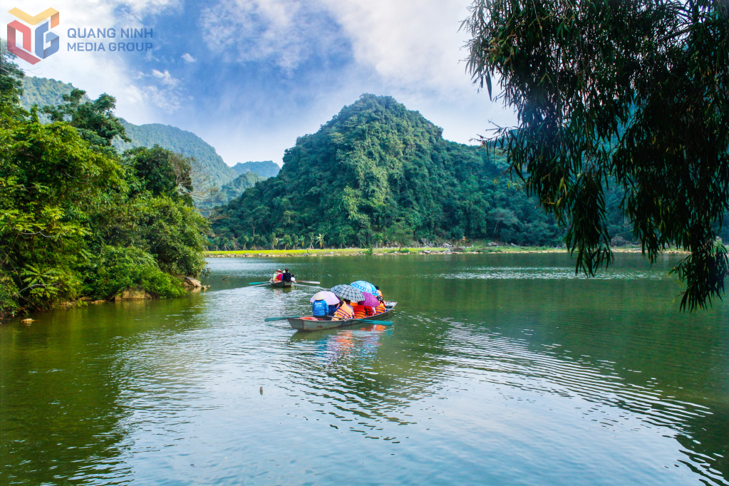 Thung Nham có không gian yên bình thích hợp cho cò tìm về cư ngụ.